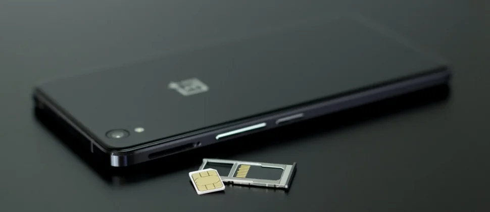 Das OnePlus 8T Oxygen OS Update bringt Verbesserungen für Kamera, System und Netzwerk